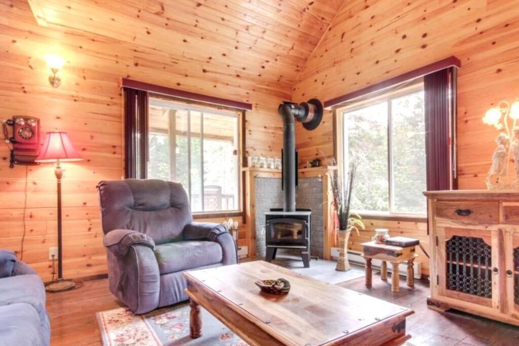 Chalet Riviere - Bord De Riviere - Romantique بلدية سان ألكسيس دي مونت المظهر الخارجي الصورة